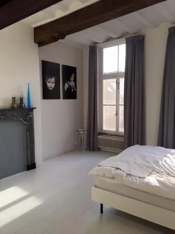 Bed&breakfast in monumental house maastricht centre Bed & Breakfast
