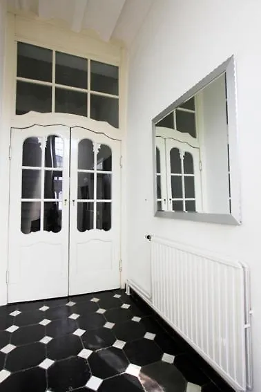 Bed & Breakfast Bed&breakfast in monumental house maastricht centre