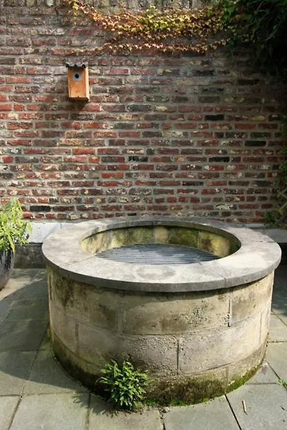 Bed & Breakfast Bed&breakfast in monumental house maastricht centre Nederland